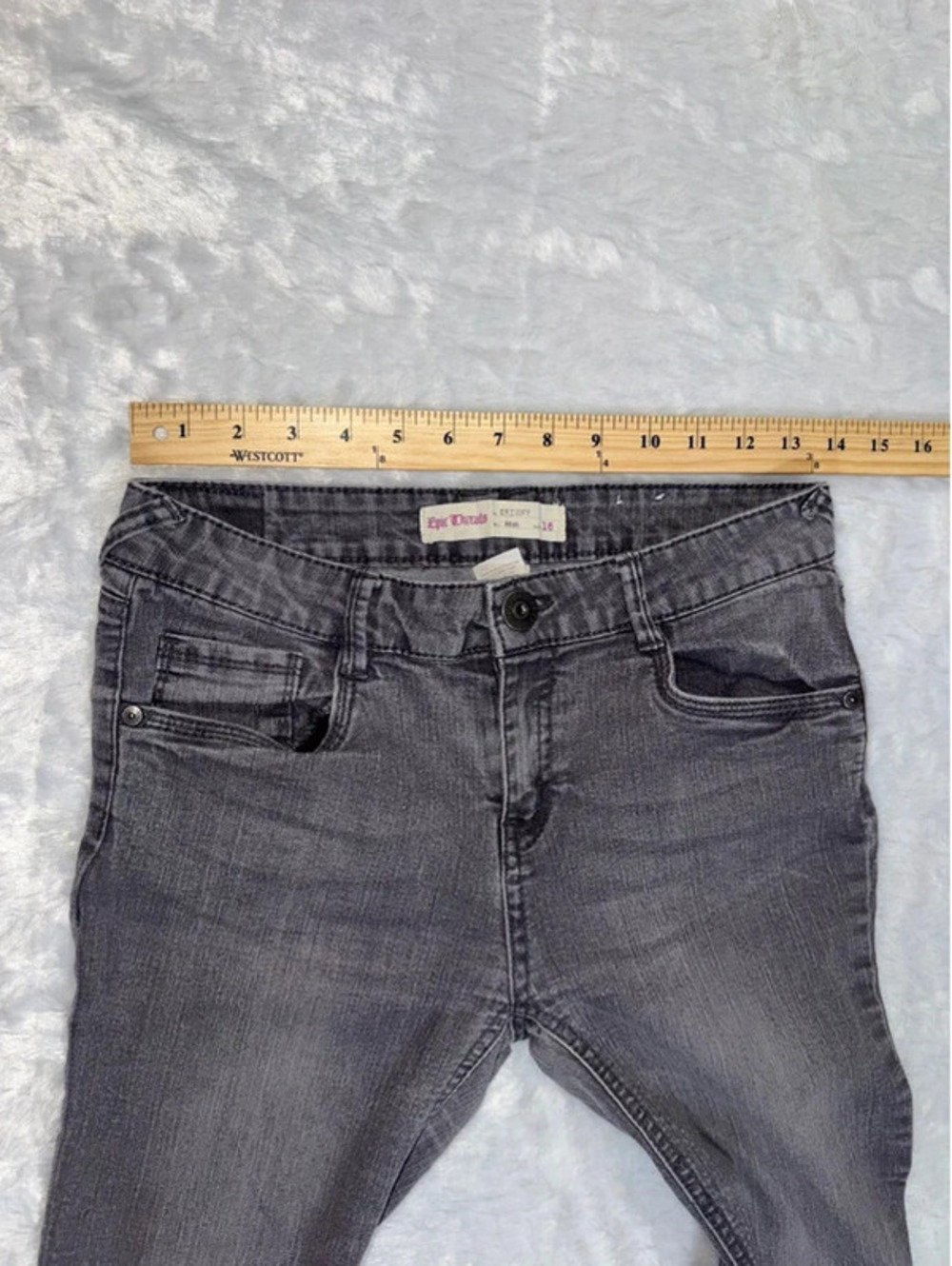 Epic Threads Jeans - Picture 4 of 9